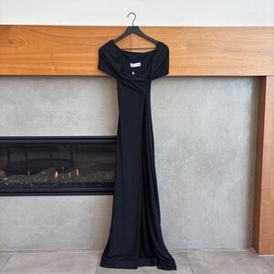 NWT Club London Black Twist Front Bardot Maxi Dress in black, Size 4